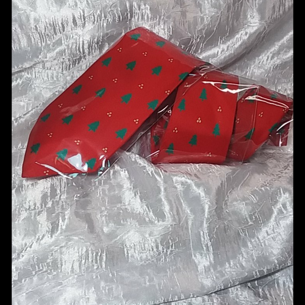 Lillian Vernon Tie